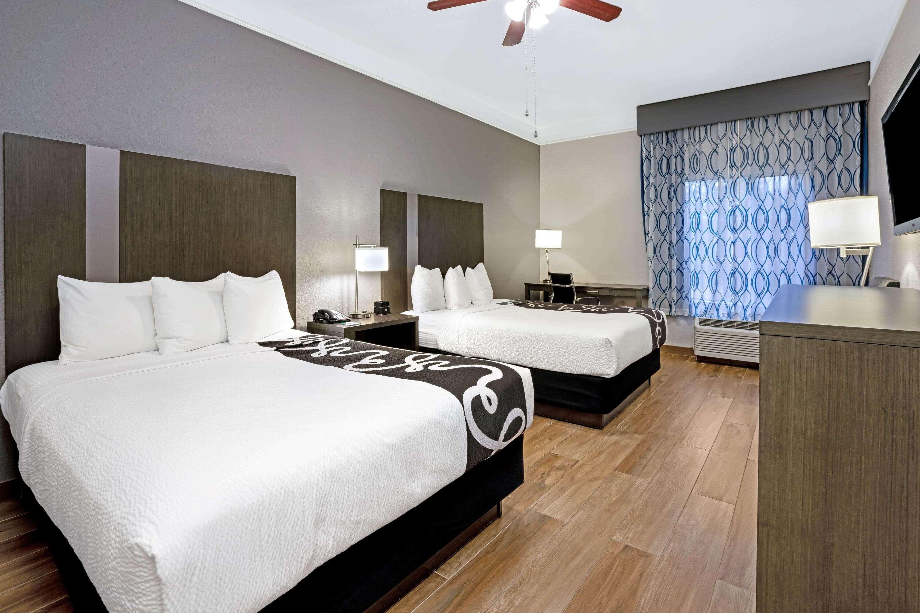 La Quinta By Wyndham Conroe Exterior foto