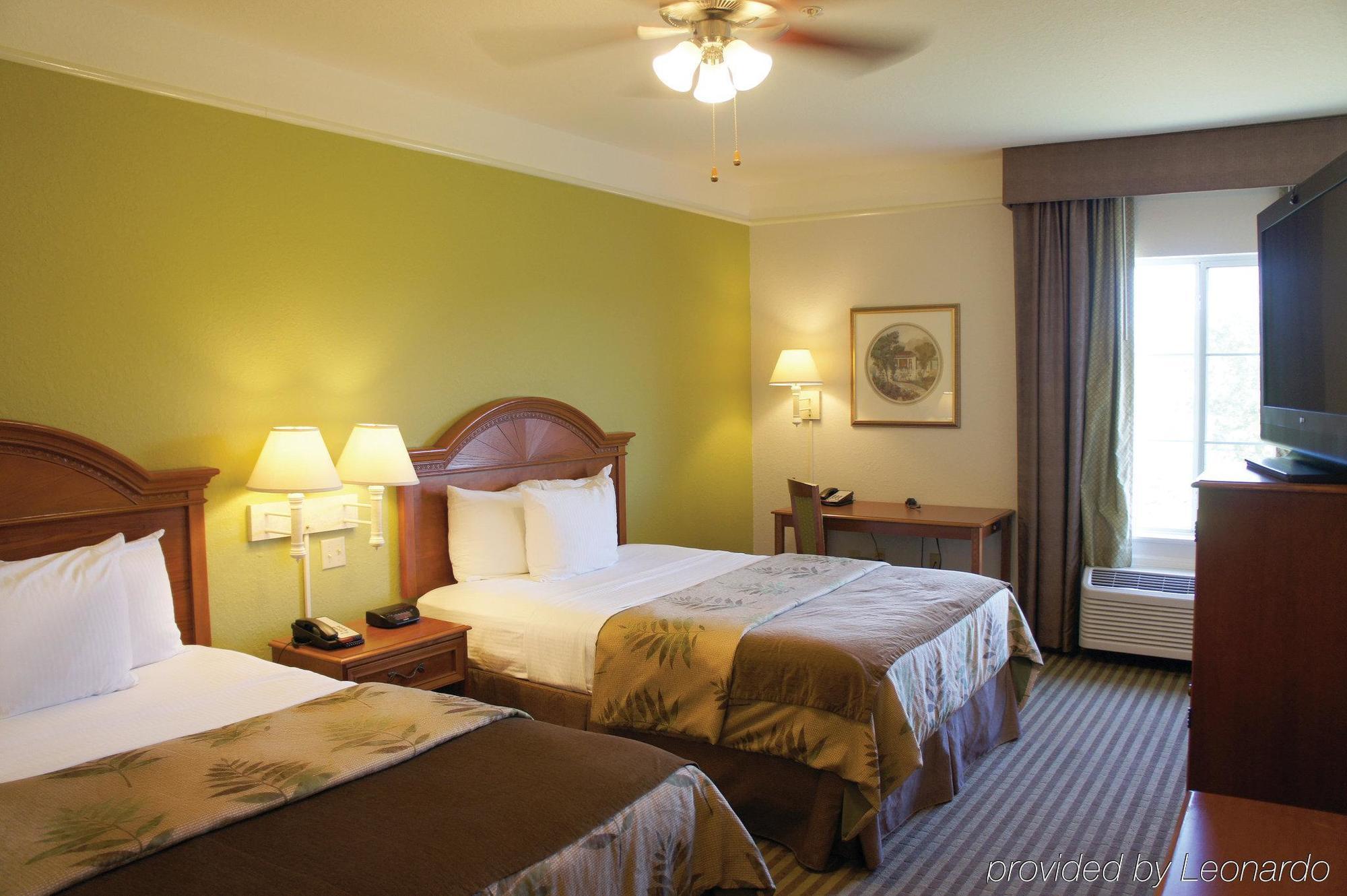 La Quinta By Wyndham Conroe Exterior foto