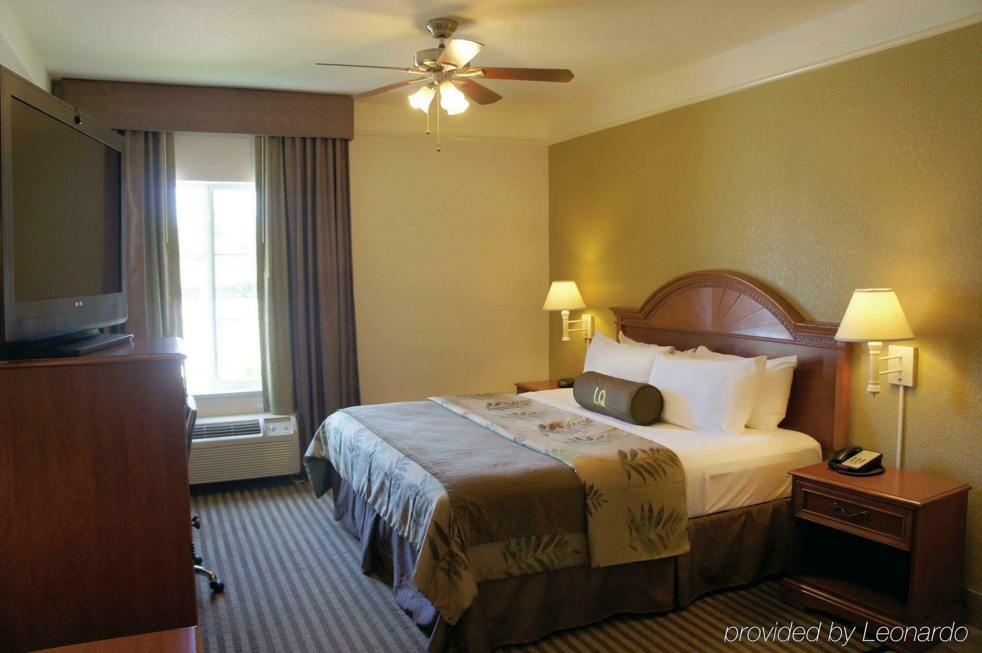 La Quinta By Wyndham Conroe Exterior foto